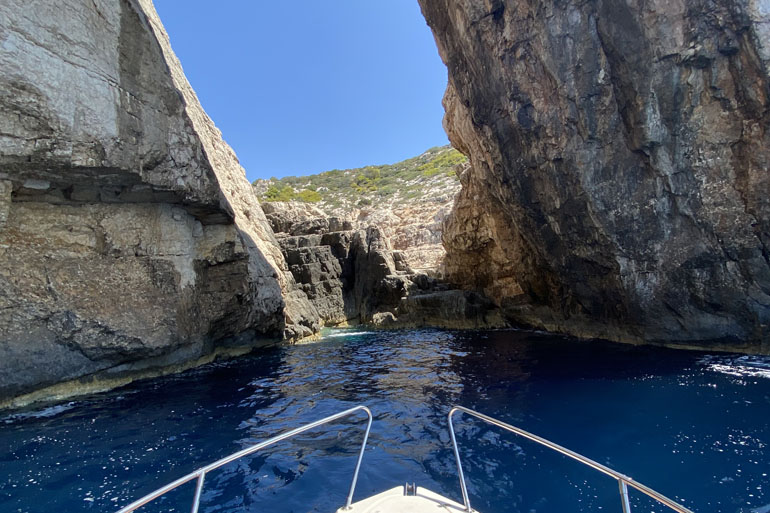 around zakynthos private cruise